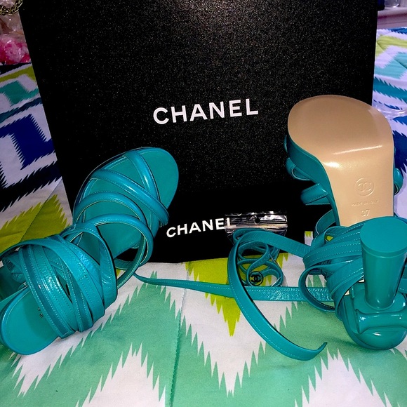 CHANEL Sandals - Picture 3 of 5